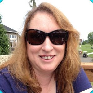 Meet your Posher, Laurie